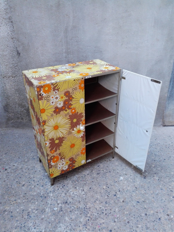 armario camping picnic plastico metal madera 86.5x63.5x32.5 1u